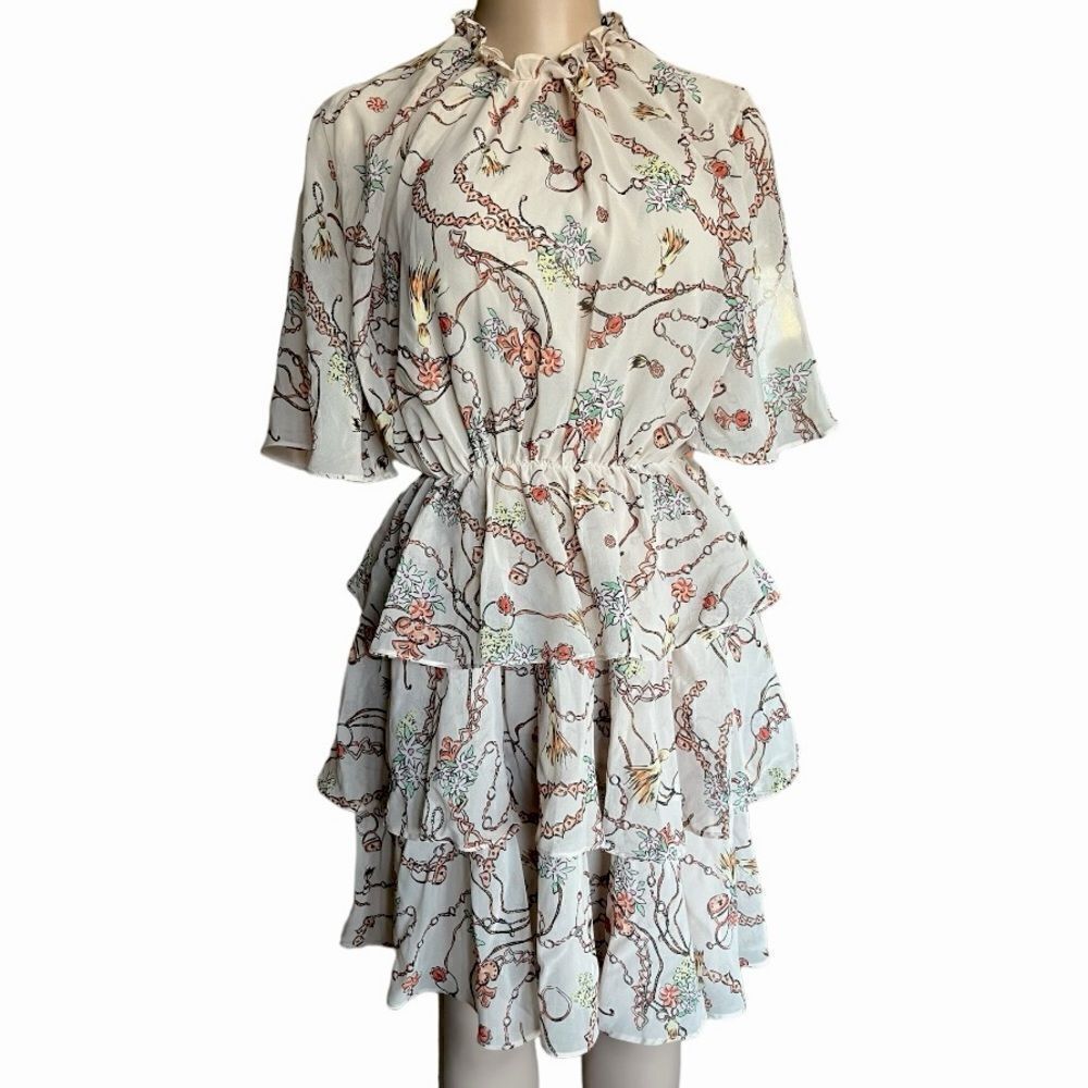 New Fame and Partners floral dress